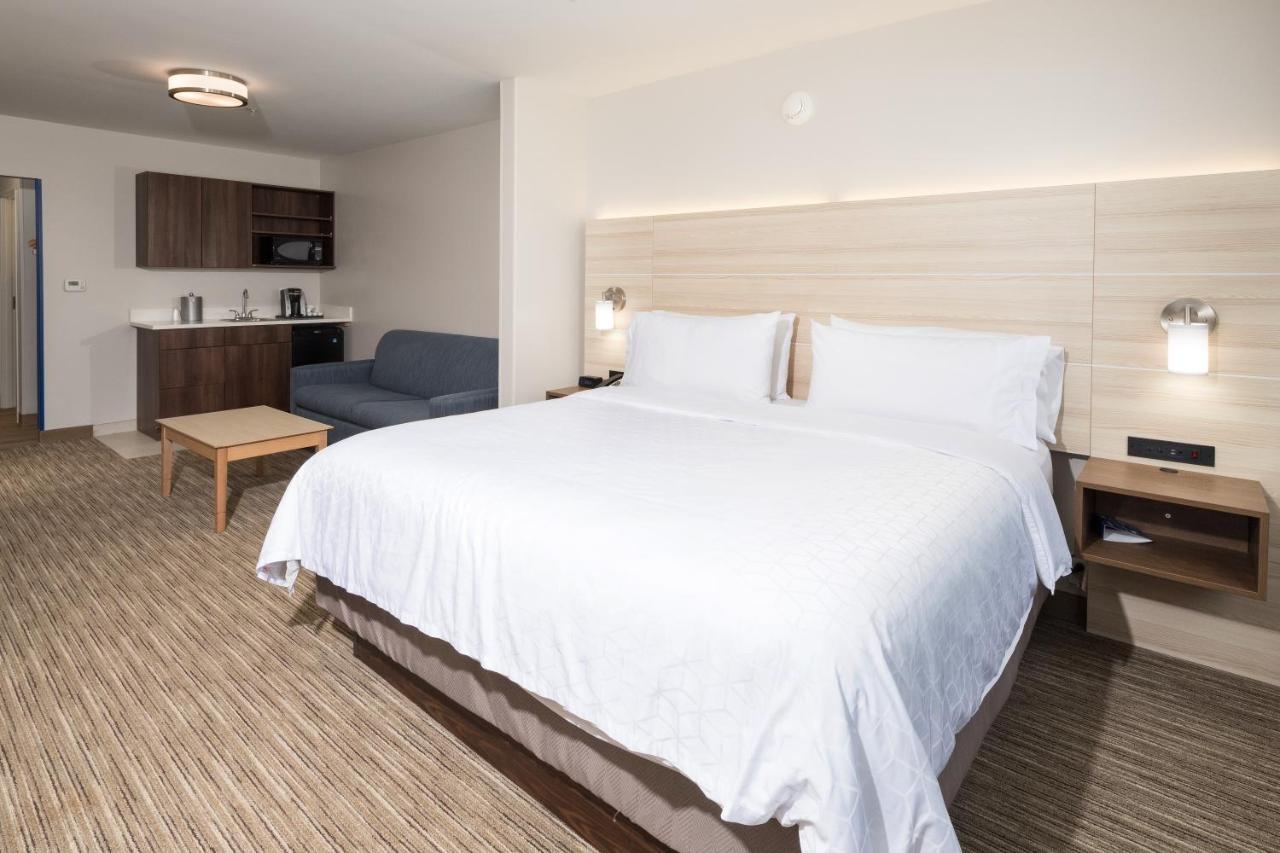 Holiday Inn Express & Suites - Portage By Ihg Экстерьер фото