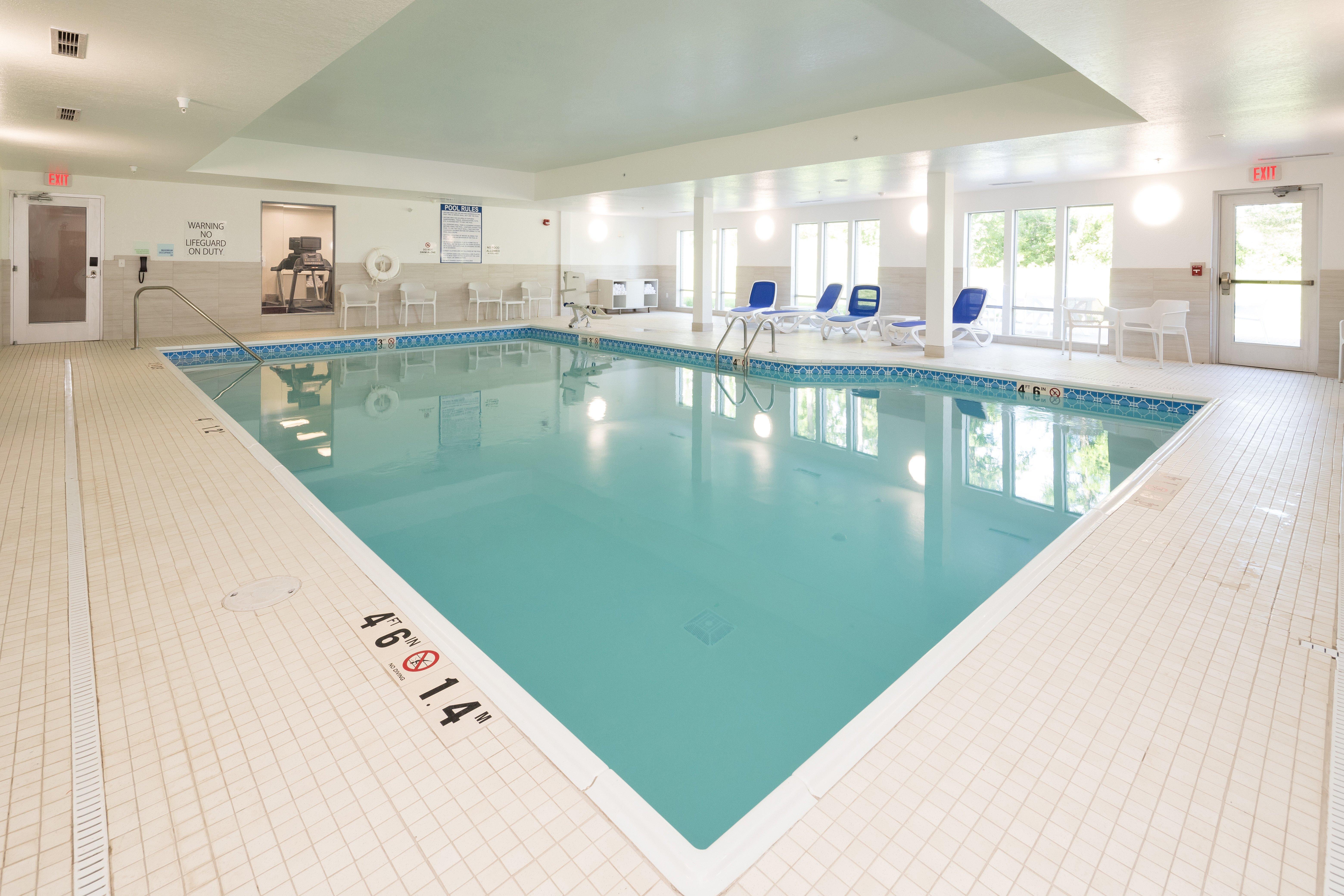 Holiday Inn Express & Suites - Portage By Ihg Экстерьер фото