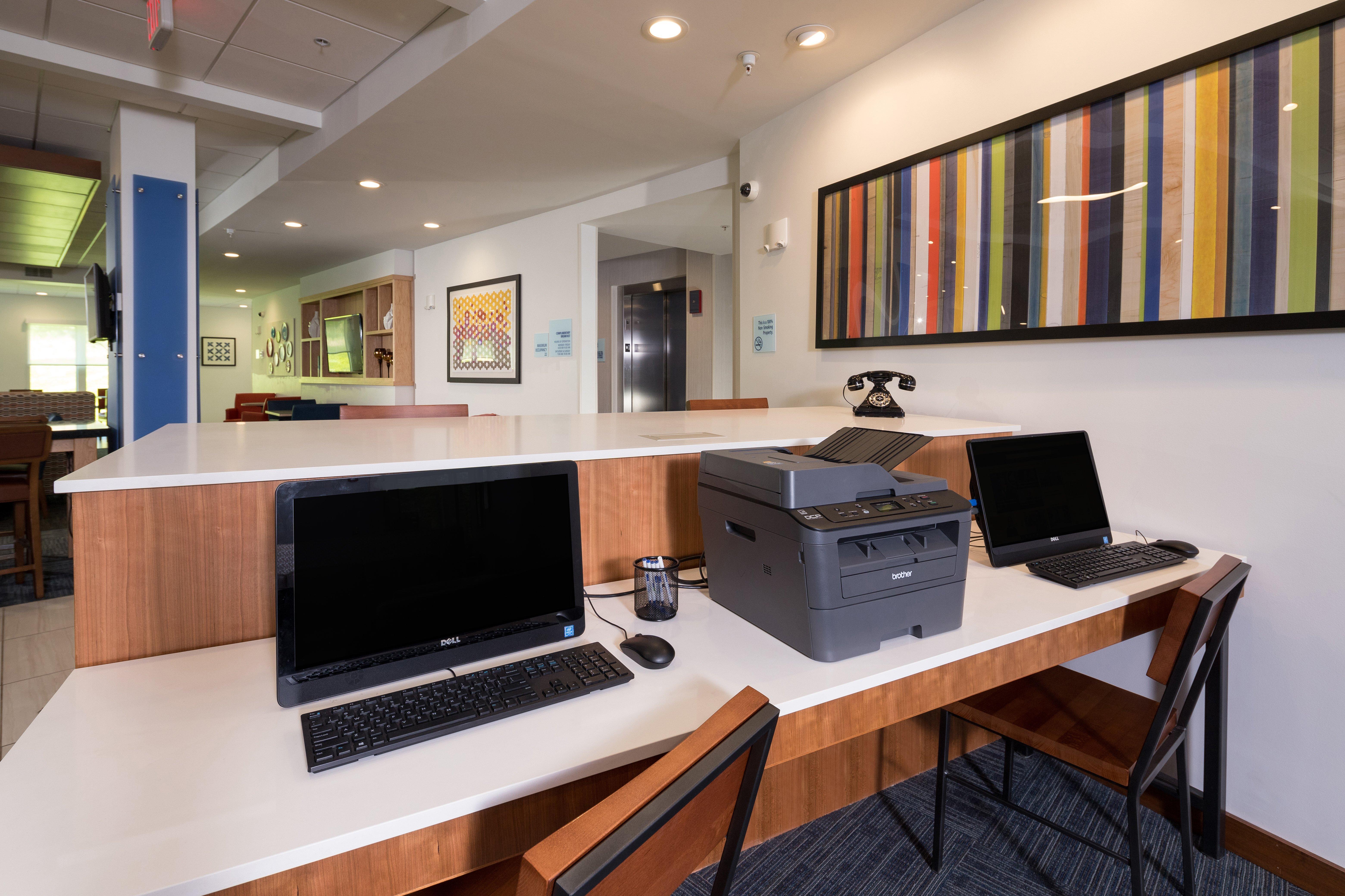 Holiday Inn Express & Suites - Portage By Ihg Экстерьер фото