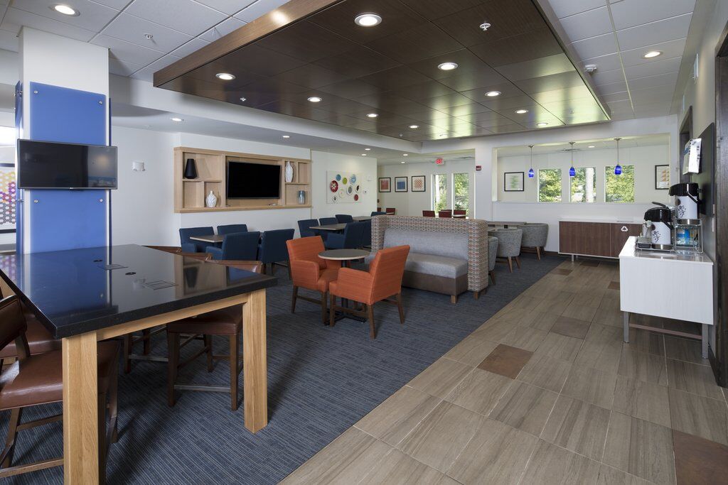 Holiday Inn Express & Suites - Portage By Ihg Экстерьер фото