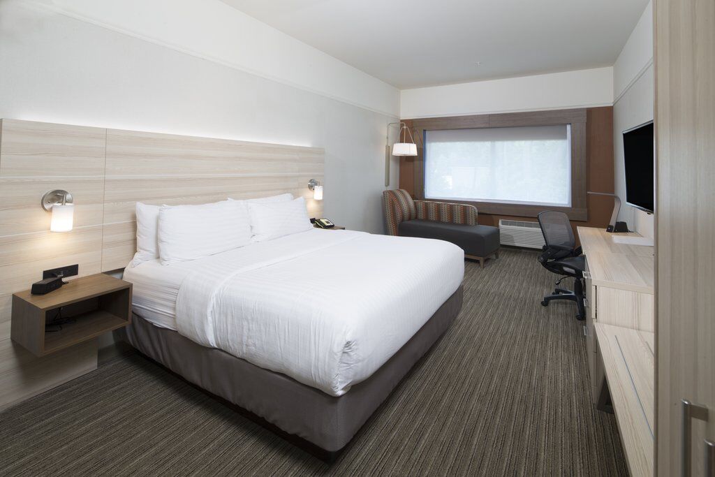 Holiday Inn Express & Suites - Portage By Ihg Экстерьер фото